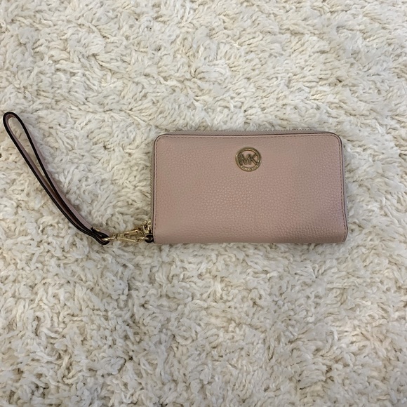 Michael Kors rose coloured wallet with strap - Picture 1 of 4